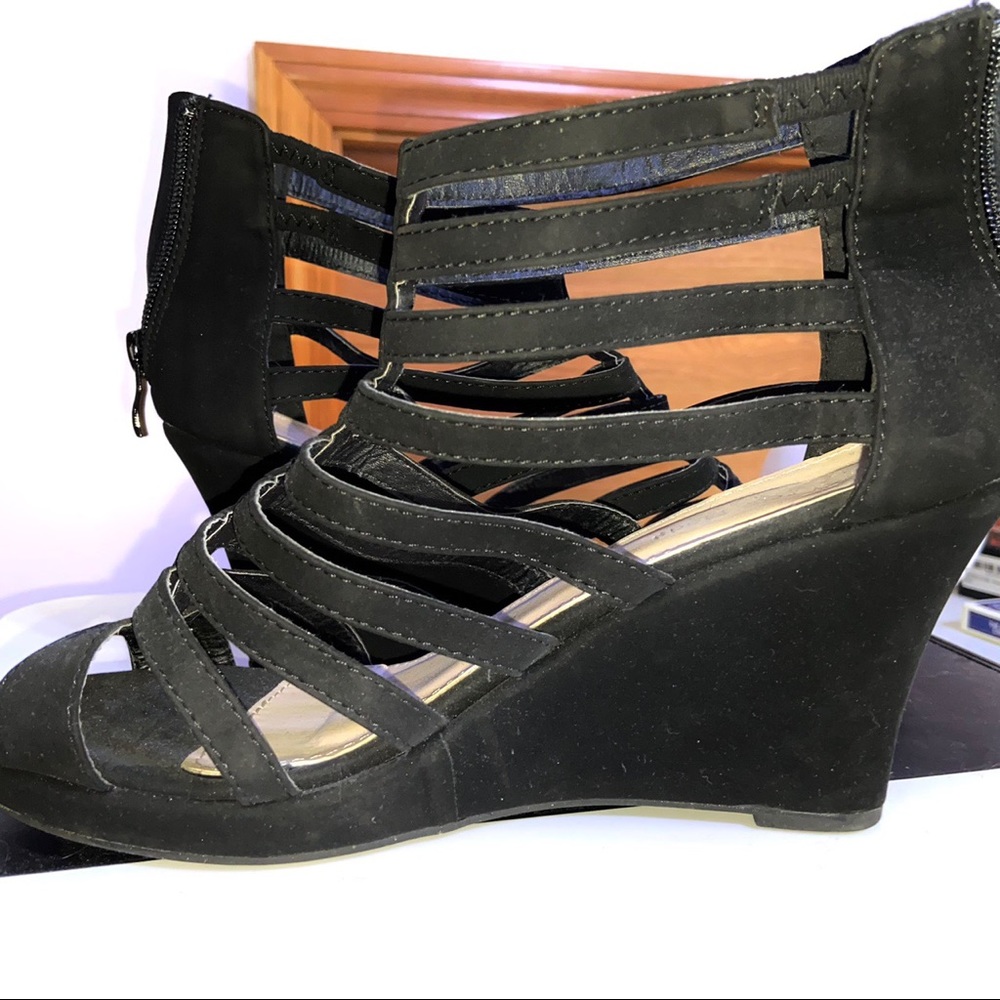 Black Wedge Heels